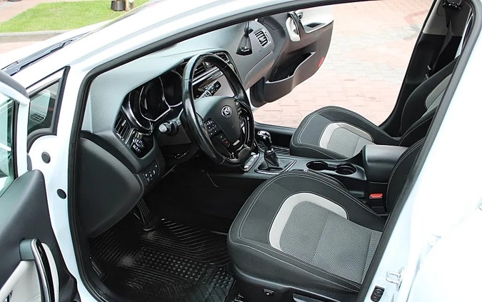 Kia Ceed cena 48900 przebieg: 139000, rok produkcji 2016 z Wolbrom małe 172